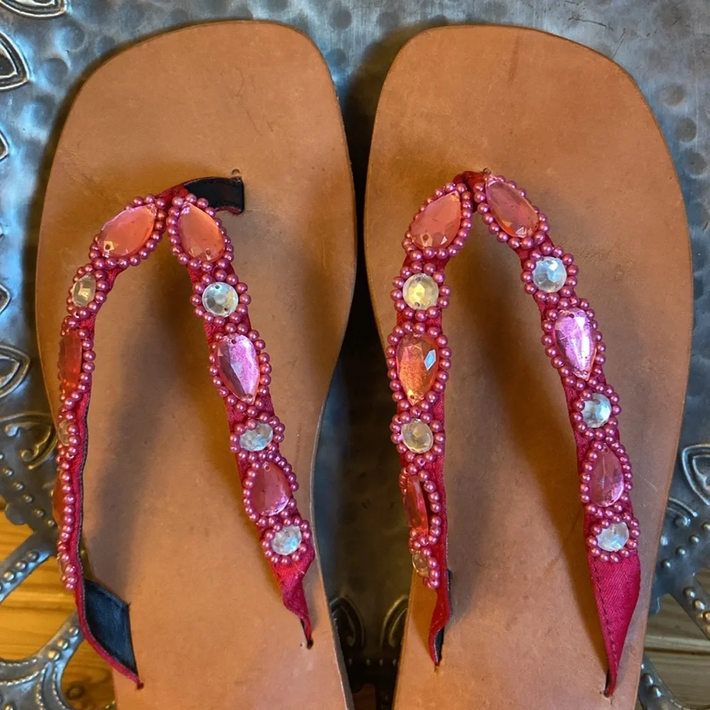NEW! PINK Beaded Embellished Sequined Flip Flops Sandals Sz 6 MYSTIQUE BOUTIQUE